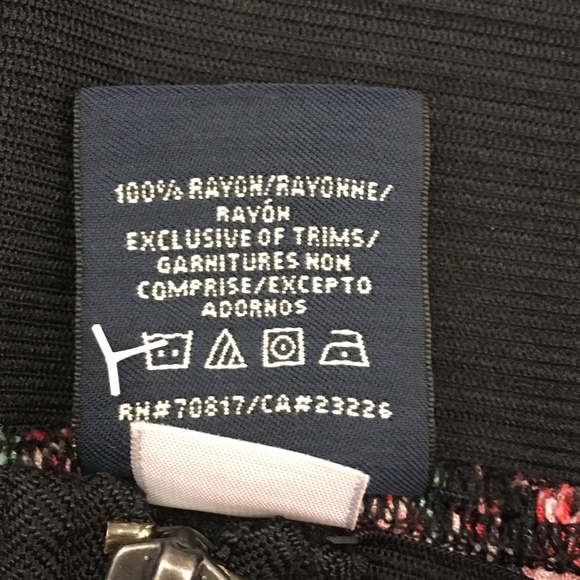 PINK VS zipper skirt - Picture 6 of 6